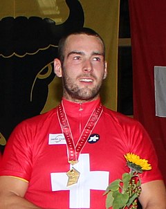 Dominik Planzer nach dem Gewinn der Schweizer Meisterschaft 2011