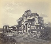 Photograph of the ruins of the Vijayanagara Empire at Hampi, now a UNESCO World Heritage Site in 1868[268]