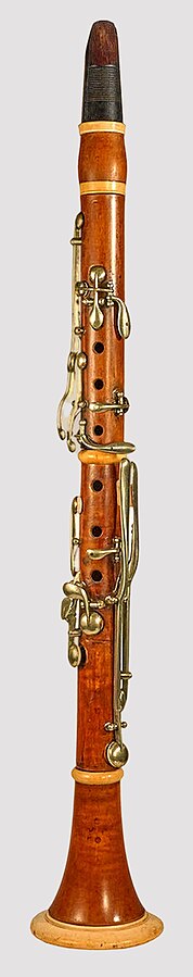 Iwan-Müller-Klarinette mit 13 Klappen, Tonlöchern als Zwirle und Lederpolstern, entwickelt 1812