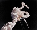 Image 11The space shuttle Challenger disintegrates on January 28, 1986 (from Portal:1980s/General images)