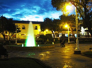 Nachtansicht von Plaza Regocijo