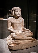 Portrait statue of Henka, administrator of the two pyramids of pharaoh Snofru; 2500–2350 BC; limestone; height: 40 cm; Egyptian Museum of Berlin (Germany)