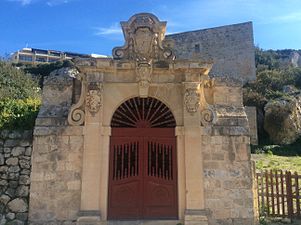 Mistra Gate (1760), containing Pinto's coat of arms