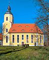 Kirche mit Ausstattung, Kirchhof, acht Grabmale und Einfriedungsmauer