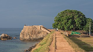 Sea side wall with Flagrock Bastion