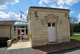 The town hall in Tarnès