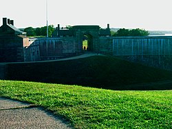 Fort Washington Park's main gate in October 2004