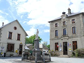 The town hall and the war memorial, in La Nouaille