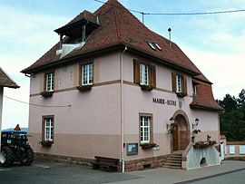 The town hall in Saint-Nabor
