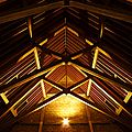 Timber roof truss with purlins