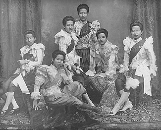 Queen consort Sukhumala Marasri and the princesses of King Chulalongkorn (Rama V), 1887