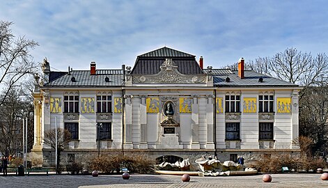 Palace of Art in Kraków by Mączyński (1898–1901) – eastern façade