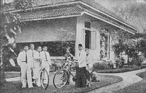 Sukarno in exile in Bengkulu