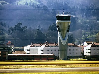 Bilbao Airport control tower (1990–2000)