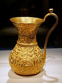 Golden Ewer inscribed with name and titles of Izz al-Dawla (r. 967 - 978)