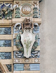 Stylized Beaux Arts cartouche of the Monumental Portico Jules-Félix Coutan in the Square Félix-Desruelles, Paris, by Jules Coutan or Charles-Auguste Risler, before 1900