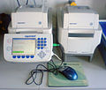 Zwei Thermocycler für PCR, mit Bedienelement