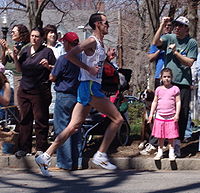 Alan Culpepper (hier beim Boston-Marathon 2005) kam in diesem Rennen nicht ins Ziel