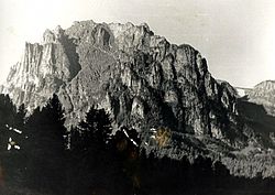 Chyorny Alpinist Rock near Lake Uymen in Choysky District