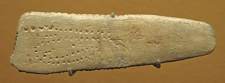 Aurignacian plaque from Castel Merle, France