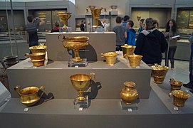 Mycenean gold cups from Grave IV and V