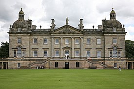 The frontage of Houghton Hall ends in a pavilion on each side
