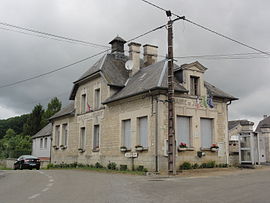 The town hall and school of Jumencourt
