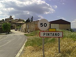 Entrance to Los Pintanos Village