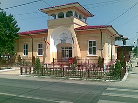 Peretu town hall