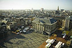 Blick über Groningen – Grote Markt und Stadhuis