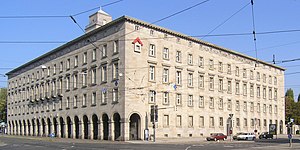 Verwaltungsgebäude am Ettlinger-Tor-Platz