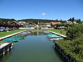 The moorings in Saint-Point-Lac