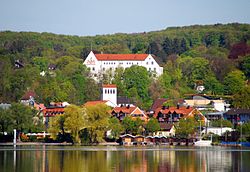 The town of Starnberg with the castle in the background