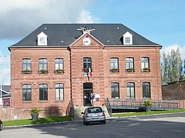 The town hall in Woincourt