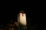 Barockkirche Daaden, nachts beleuchtet in der Adventszeit