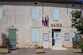 The town hall in Saint-Antonin