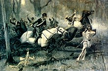 Im rechten Vordergrund schießt ein Indianer auf angreifende Kavalleristen, während einige Meter links neben ihm ein verwundeter Indianer am Boden liegt. Das gesamte Szenario spielt in einem Wald.