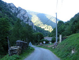 The road into La Fajolle