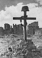 Polish soldier's grave before ruins on Wyjazd Street