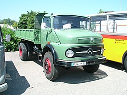 Mercedes-Benz 1413
