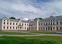 Wiśniowiecki Palace in Vyshnivets (18th century)