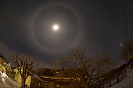22°-Halo um den Mond, gesehen in Wallerfing am 5. Februar 2017