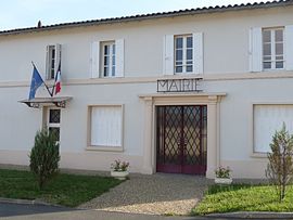 The town hall in Saint-Christophe-de-Double