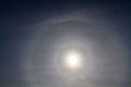 9°-Ring um die Sonne, aufgenommen am 27. März 2013 in Wildau