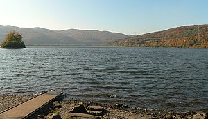 Blick vom Staudamm des Affolderner Sees nach Westen (vor 2009)