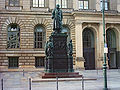 Statue zu Ehren von Minister Freiherr vom Stein vor dem Abgeordnetenhaus