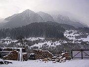 View of the Piatra Craiului Mountains from Zărnești