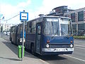 Budapest: während Autobusse blau-grau lackiert sind, …