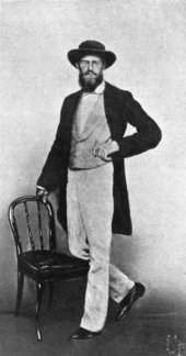 portrait photograph of Wallace