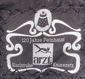 Web-Etikett „120 Jahre Pelzhaus Arzt“